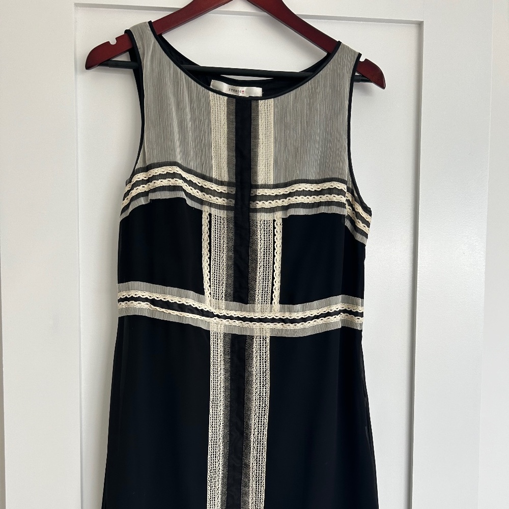 Black and ivory mixed sleeveless dress